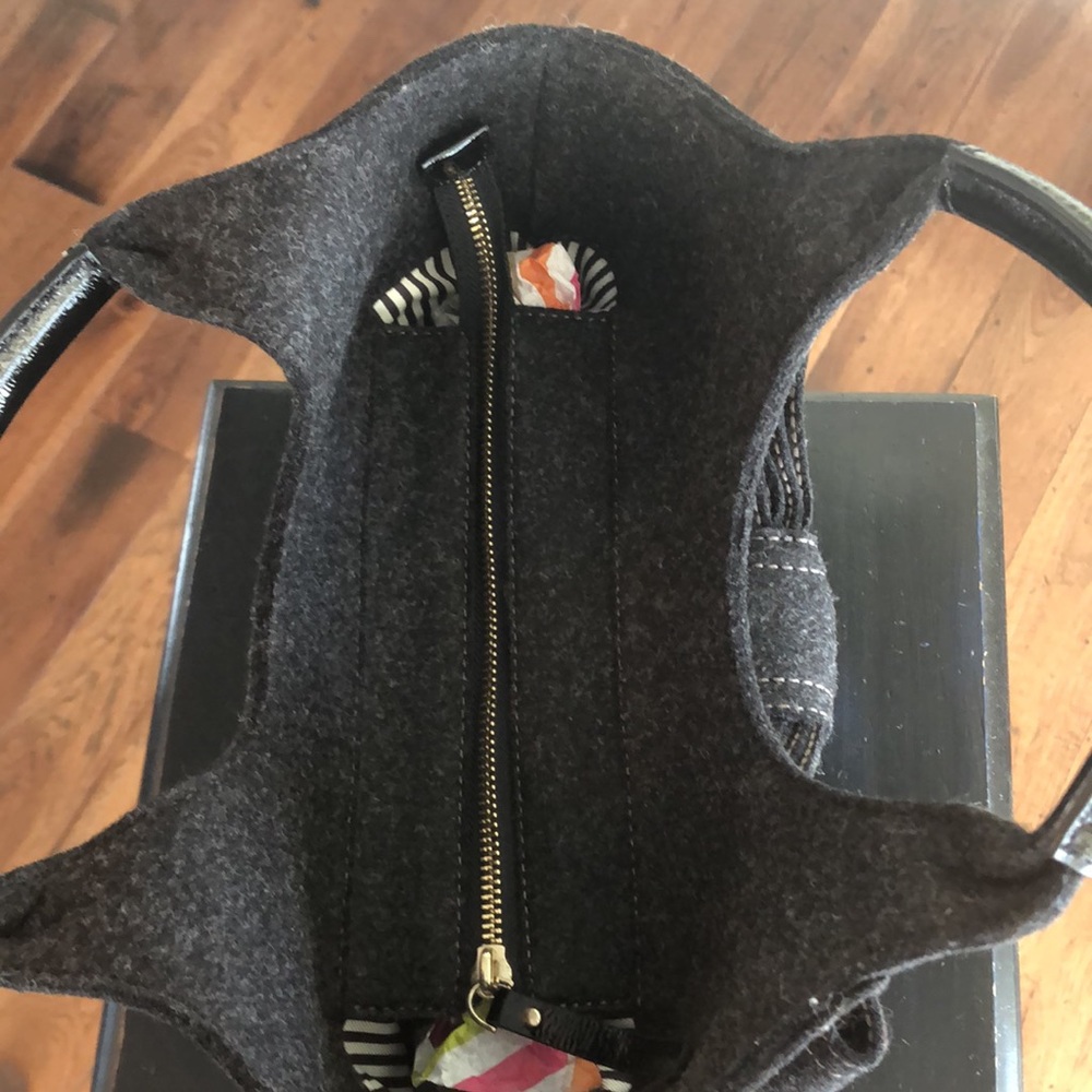 Kate Spade Small Grey Felt Purse with Dustbag - Picture 4 of 11